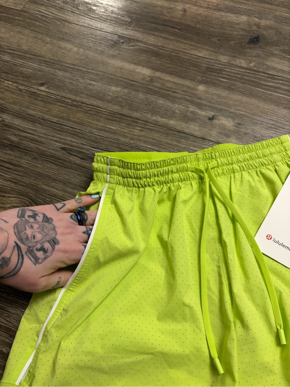 NWT Lululemon Court Rival High-Rise Short 3" *Perforated Sour Grape/White Size 4 - Picture 7 of 9